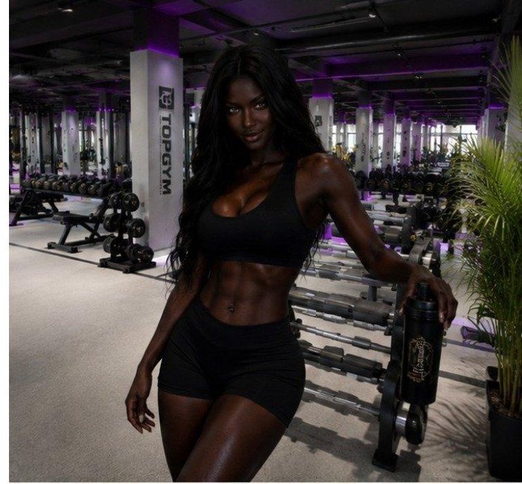 Jeyla Shore — Gym